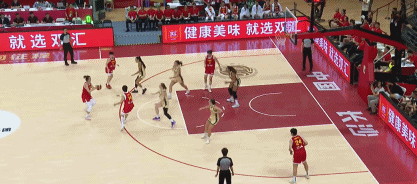 状态持续复苏！杨舒予半场6中3得到7分