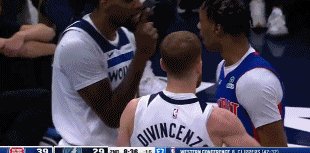 乐鱼体育平台-森林狼活塞爆发全武行 掐脖扭打引发冲突7人遭逐